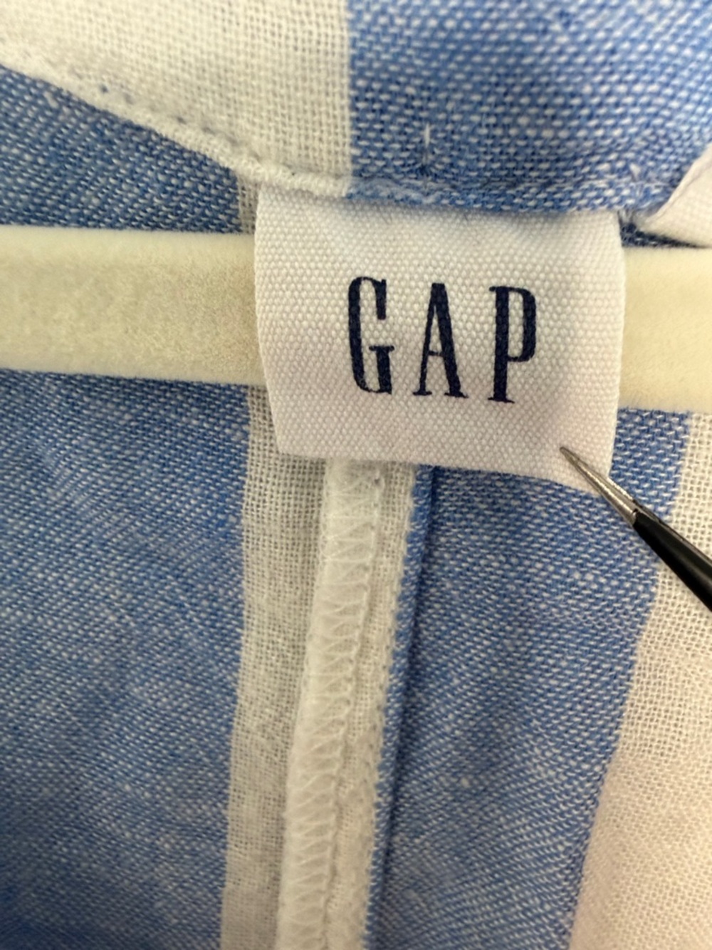 GAP Striped Blue and White Tie-Front Women’s Button Top Linen Medium Vacation - Picture 3 of 8